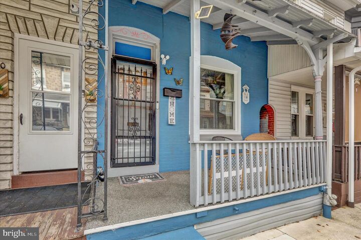 912 Locust Street  Reading PA 19604 photo