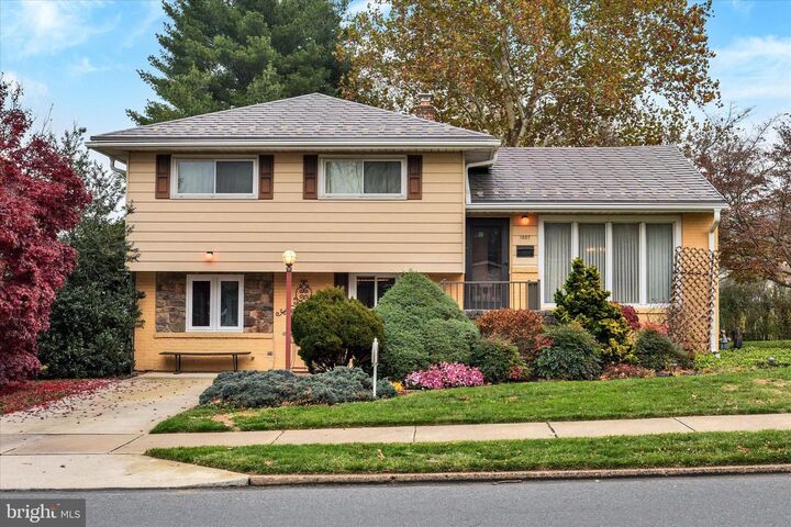 1007 Drexel Hills Boulevard  New Cumberland PA 17070 photo