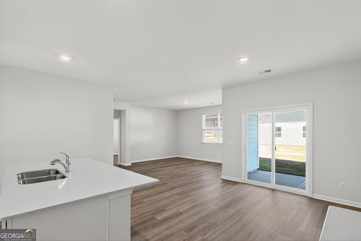 Property Photo:  127 Fernhill Drive  GA 30461 