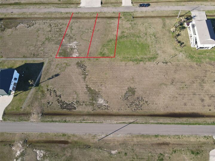 Property Photo: 7-8 Cardinal Lane TX 77575