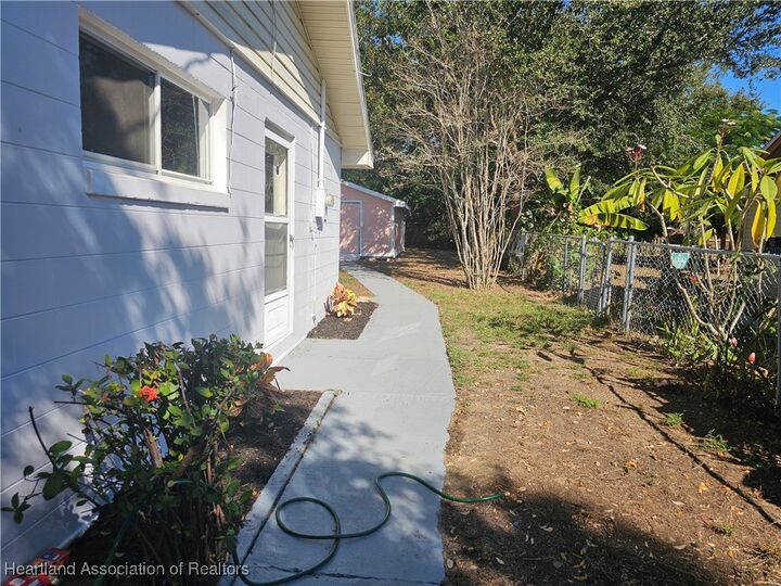 Property Photo: 2720 N Avocado Road FL 33825