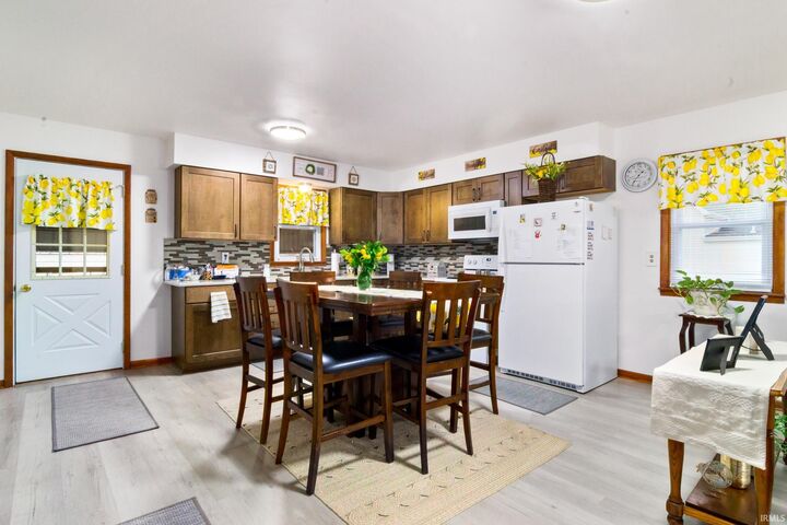 Property Photo:  601 E Mary Street  IN 47610 