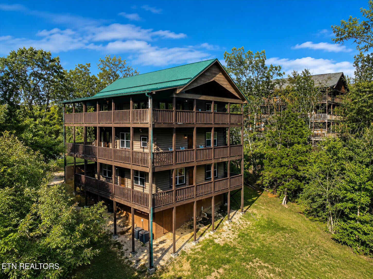 Property Photo:  2016 Oakmont Dr Drive  TN 37876 