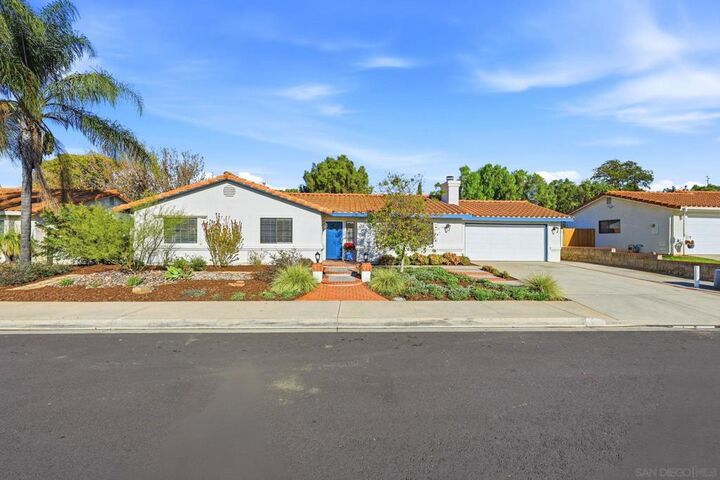 Property Photo:  304 Lion Valley Rd  CA 92027 