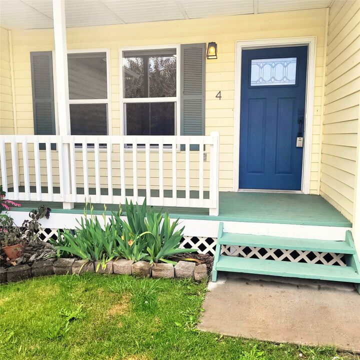 Property Photo:  4 Weber Avenue  MT 59860 