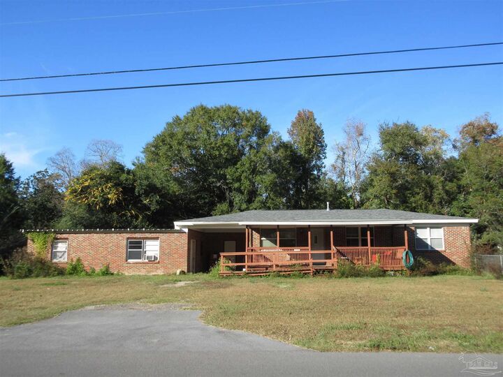 4108 Charles Cir  Pace FL 32571 photo