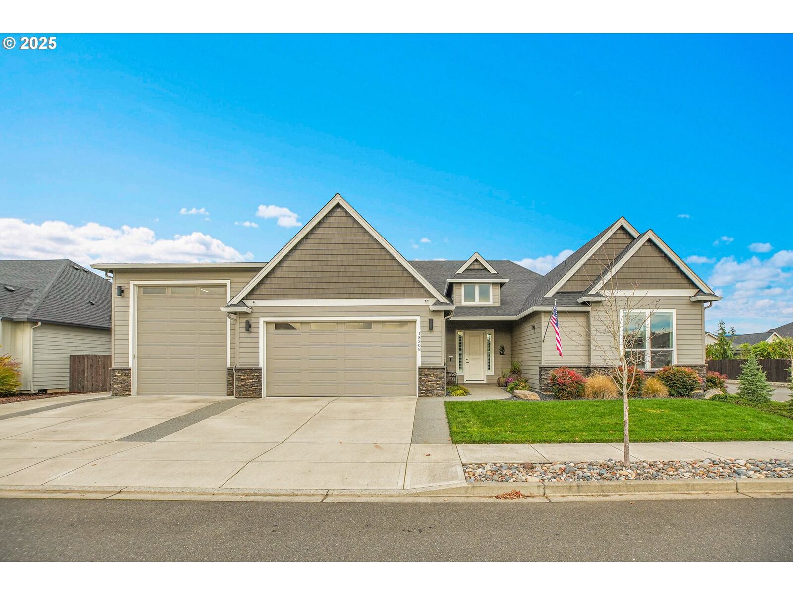 Property Photo:  18308 NE 79th St  WA 98682 