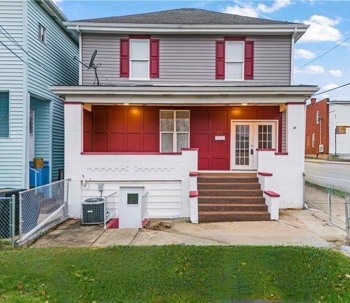 Property Photo:  305 Perry Como Ave  PA 15317 
