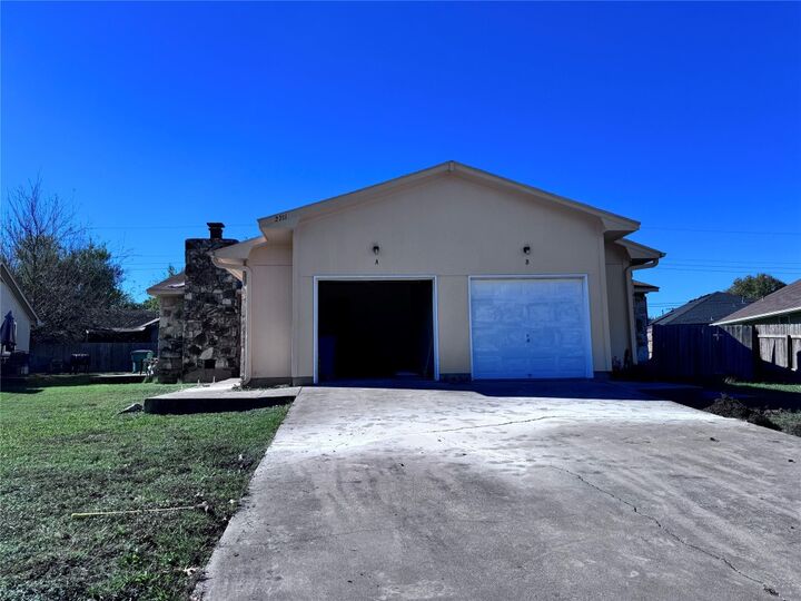 Property Photo:  2711 Sunny Lane  TX 76574 