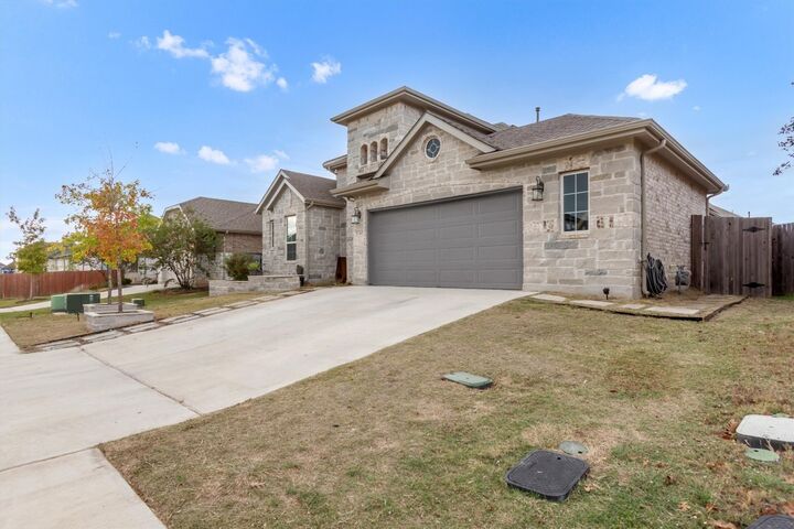 Property Photo:  487 Gamble Drive  TX 78610 