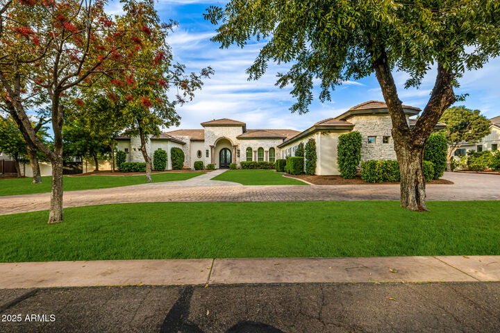 Property Photo: 20668 E Sunset Drive AZ 85142