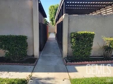 Property Photo: 3609 Sampson Court C CA 93309