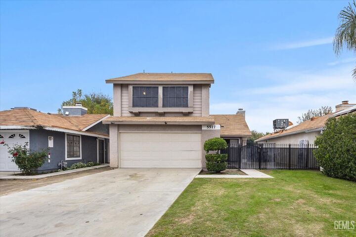Property Photo: 5517 Monitor Street CA 93307
