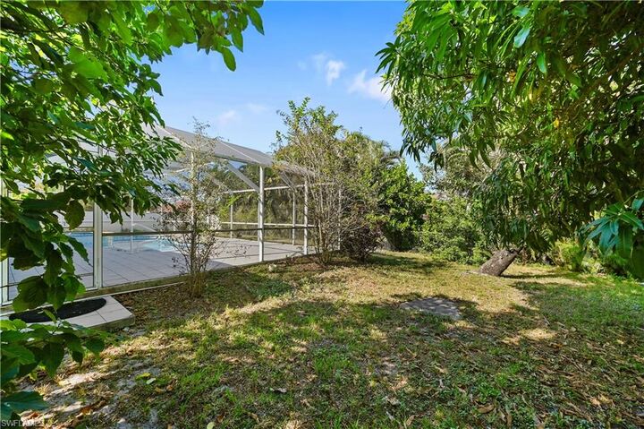 Property Photo:  1721 SE 21st Ter  FL 33990 