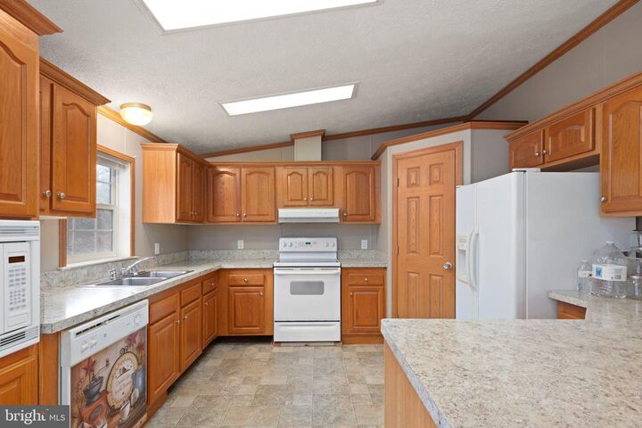 Property Photo:  16 High Ridge Road  PA 17314 