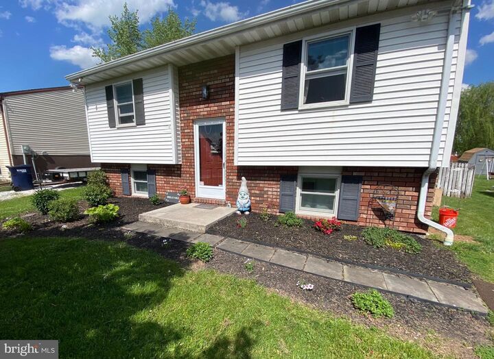 Property Photo:  10 Antler Lane  PA 17350 