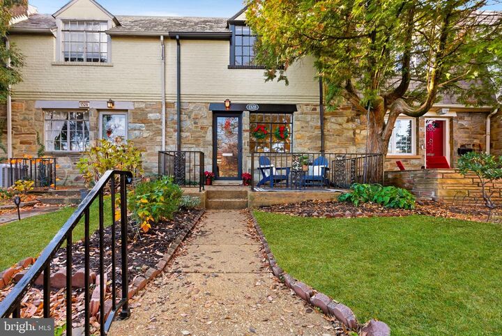 Property Photo: 1328 Michigan Avenue VA 22314
