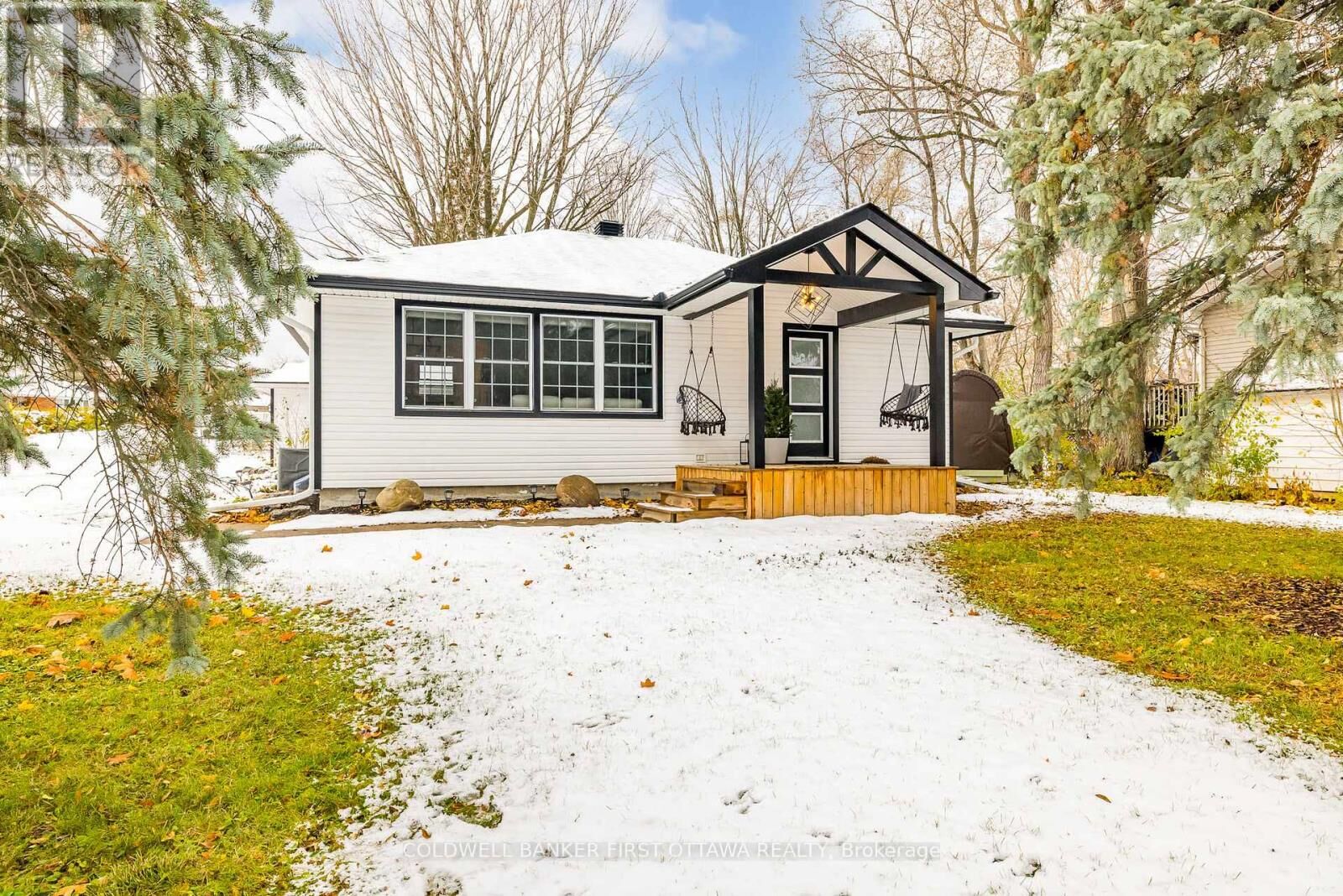 Property Photo:  1 Porter Street  ON K2S 1P8 