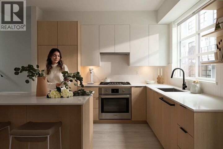 Property Photo:  2045 Heritage Park Lane 125  BC V7H 0E3 