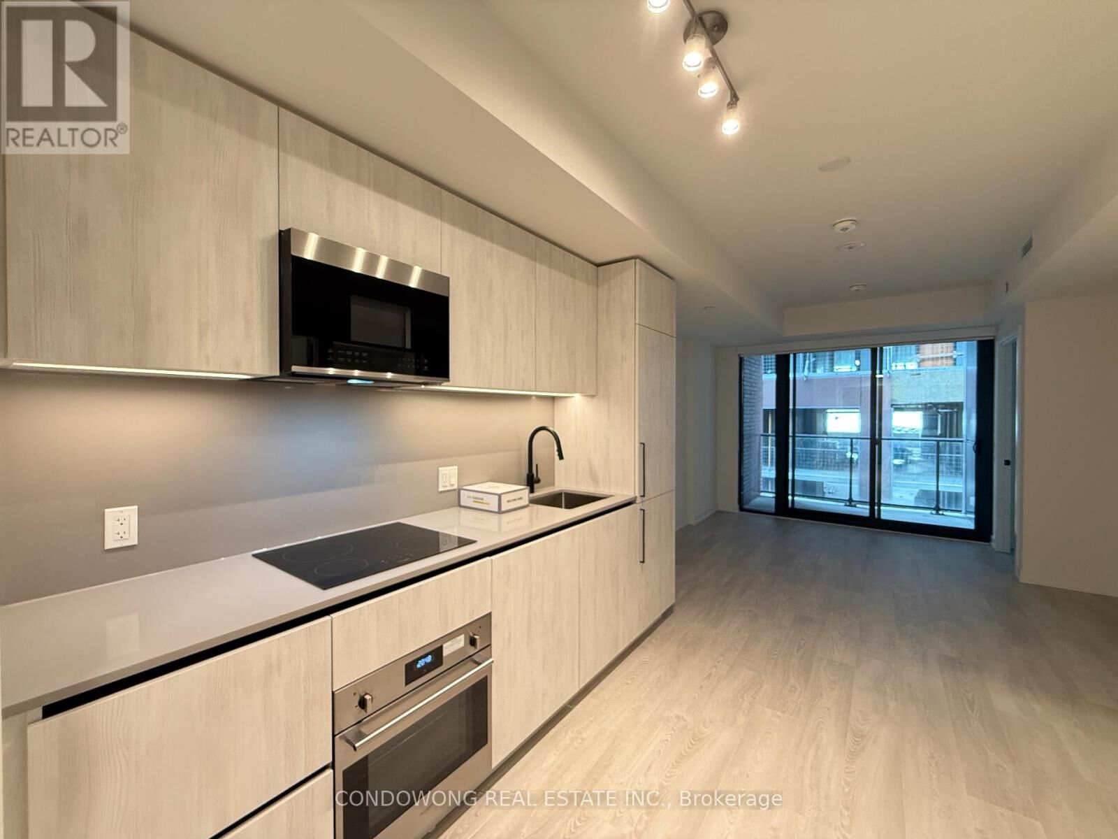 Property Photo:  35 Parliament Street  ON M5A 0Z5 