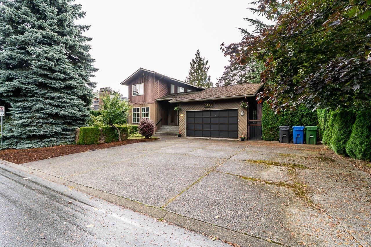 Property Photo: 32891 Ashley Way BC V2S 5W3