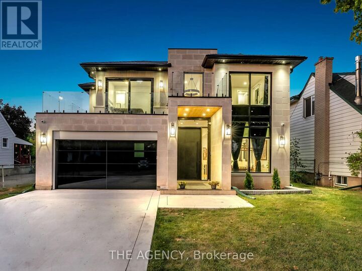 Property Photo:  9 Earl Street  ON L5M 1N6 