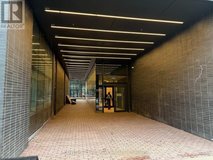 Property Photo:  35 Parliament Street 912  ON M5A 0Z5 