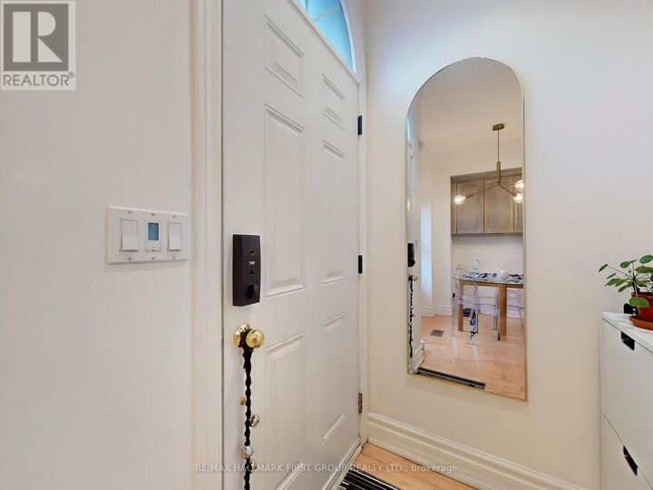 Property Photo:  9D Woodfield Road  ON M4L 2W4 