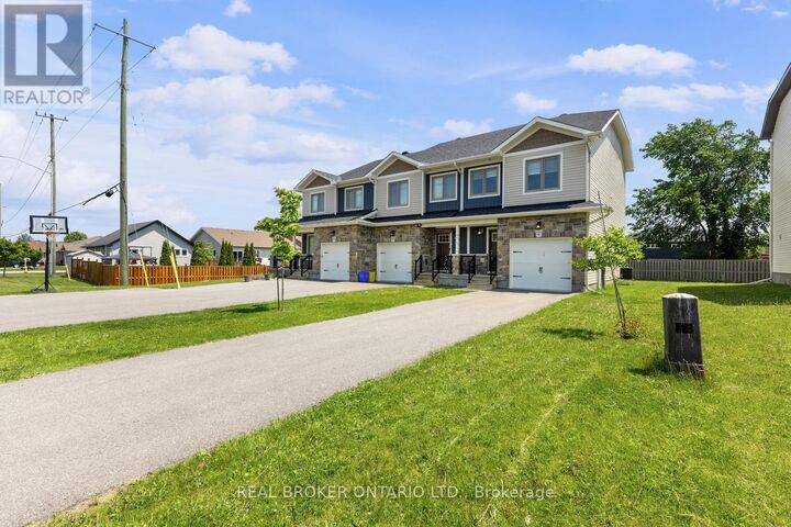 Photo de la propriété: 145 Ferrara Drive ON K7A 0A2