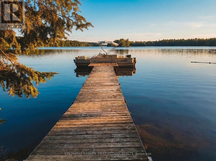 Photo de la propriété:  211 Meadow Lane Court  ON K0H 2B0 