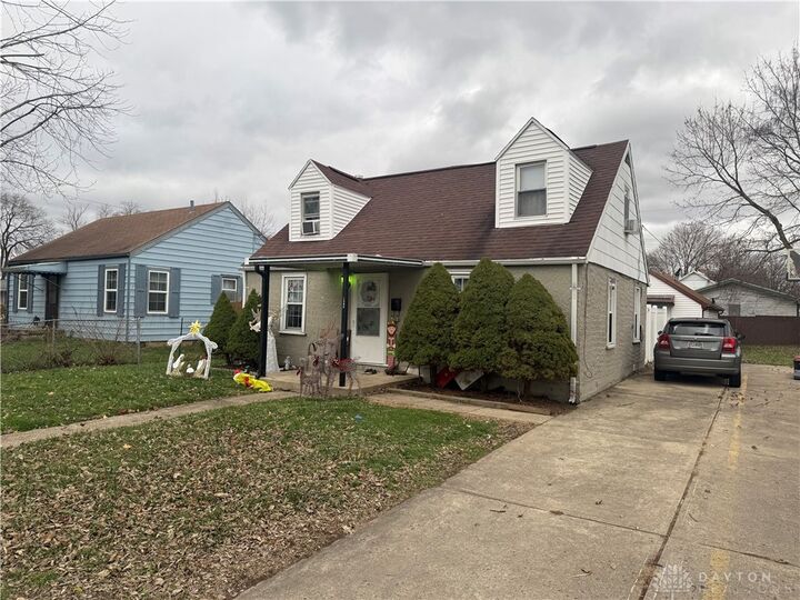 Property Photo: 1006 Victoria Avenue OH 45324