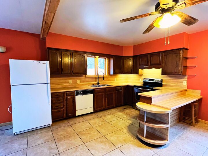 Property Photo: 530 W 1st St KS 67547