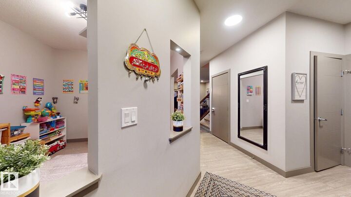 Property Photo:  8031 Evans Crescent NW  AB T6M 0T7 