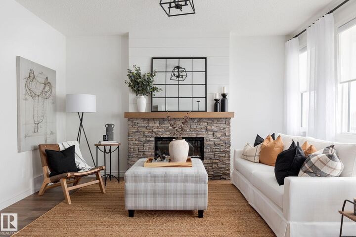 Property Photo:  16 Emerald Way  AB T7X 3C7 