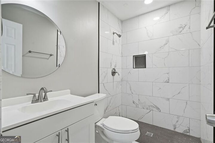 Property Photo:  3301 Pine Grove Circle SE  GA 30316 