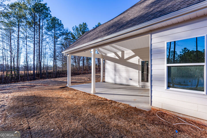 Property Photo: 156 Hidden Meadows Drive GA 30218