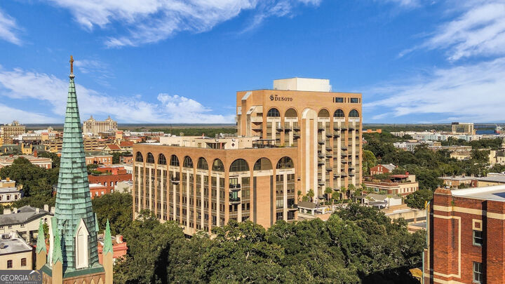 Property Photo:  300 Bull Street 404A  GA 31401 