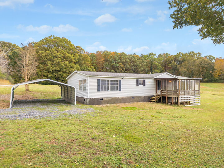 Property Photo: 983 McClure Road SE TN 37323