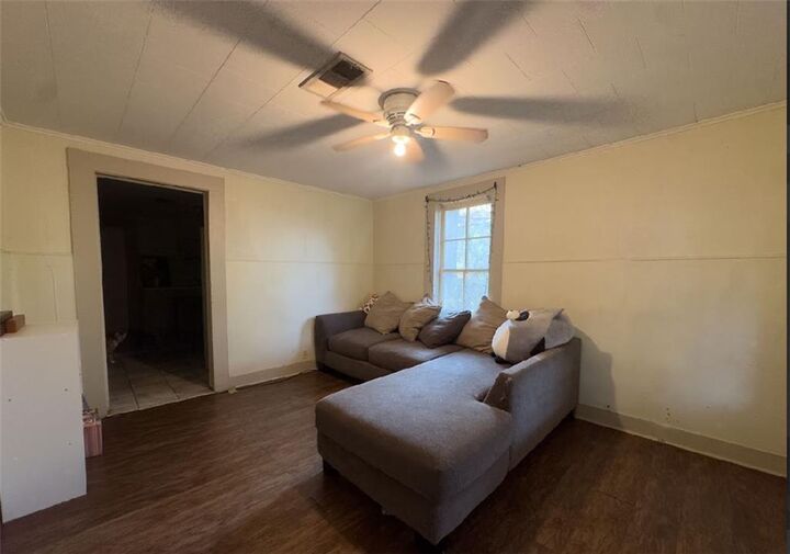 Property Photo: 915 Overton Street LA 71360