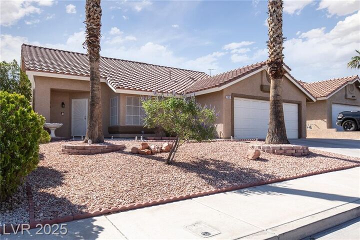 Property Photo:  185 Laguna Landing Drive  NV 89002 
