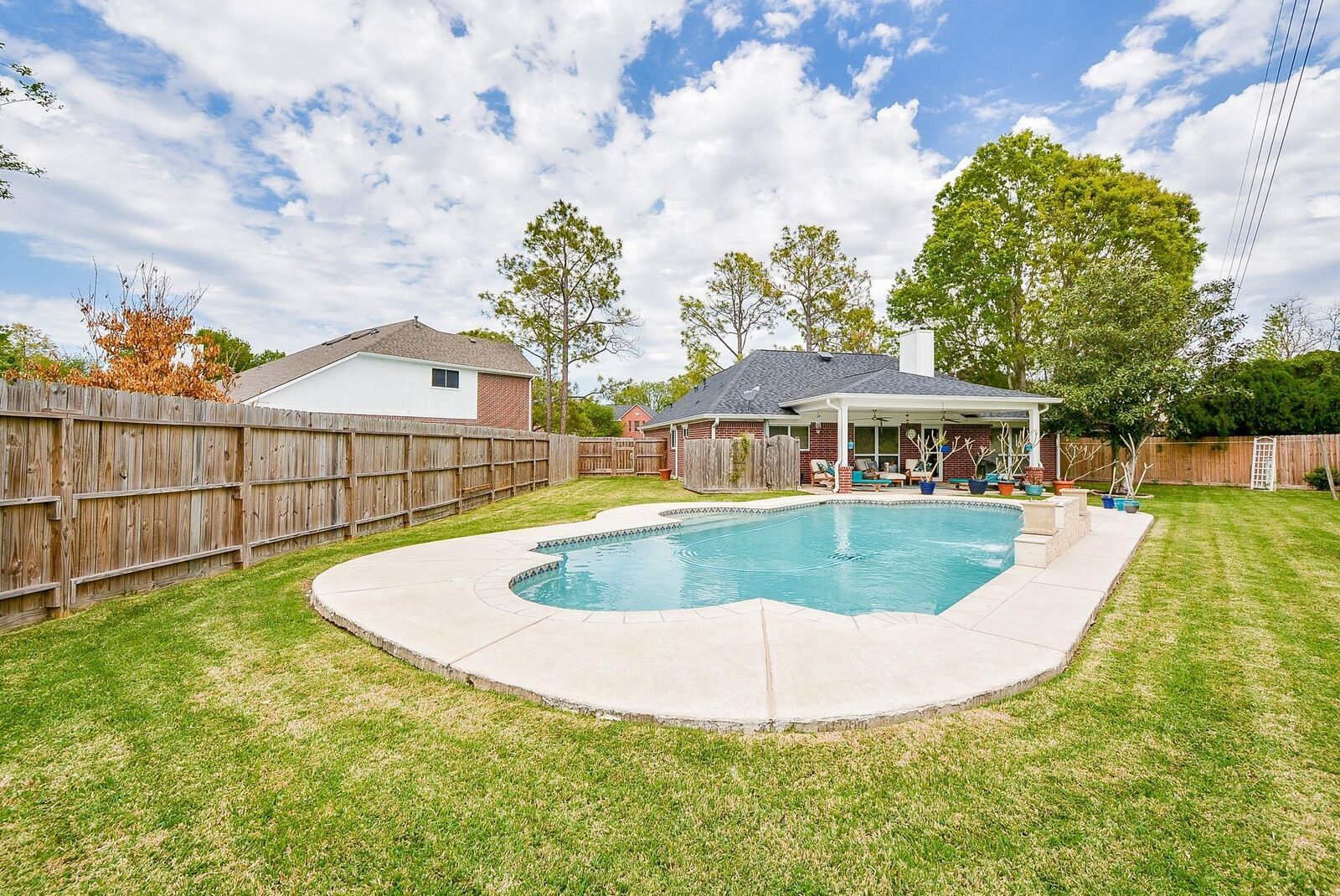 Property Photo:  16107 Ember Hollow Circle  TX 77498 