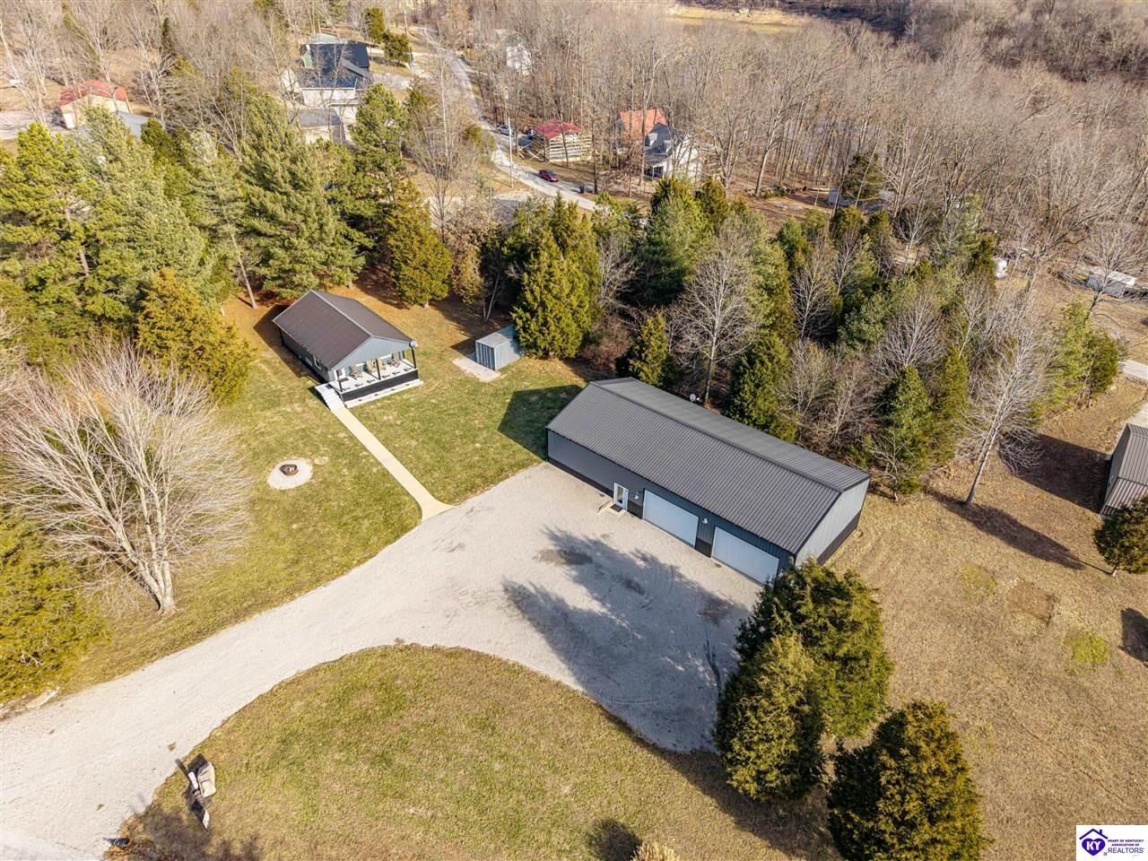 Property Photo:  161 Tomahawk Circle  KY 40119 