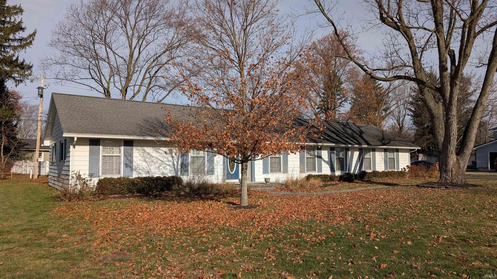 Property Photo:  915 Summit Avenue  IN 46714 