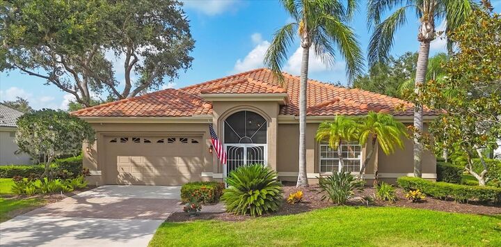 Property Photo: 2518 Dick Wilson Drive FL 34240