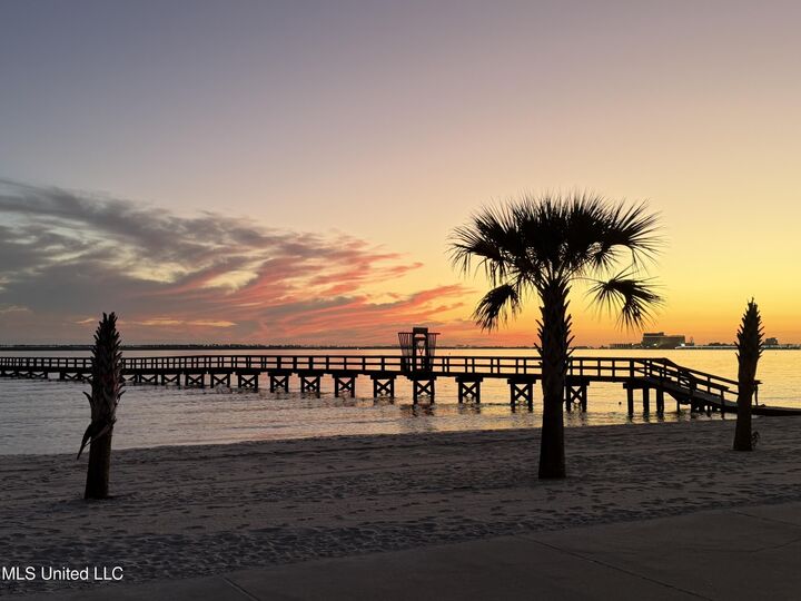 Property Photo:  527 Front Beach Drive  MS 39564 