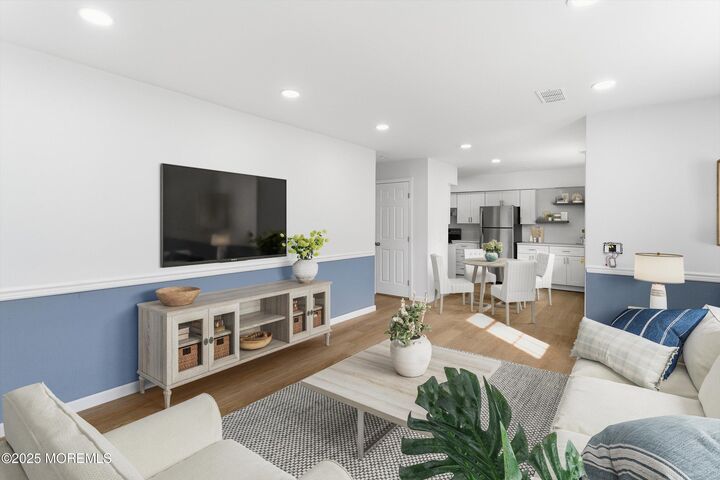 Property Photo:  4 Hawaii Court 1003  NJ 07747 