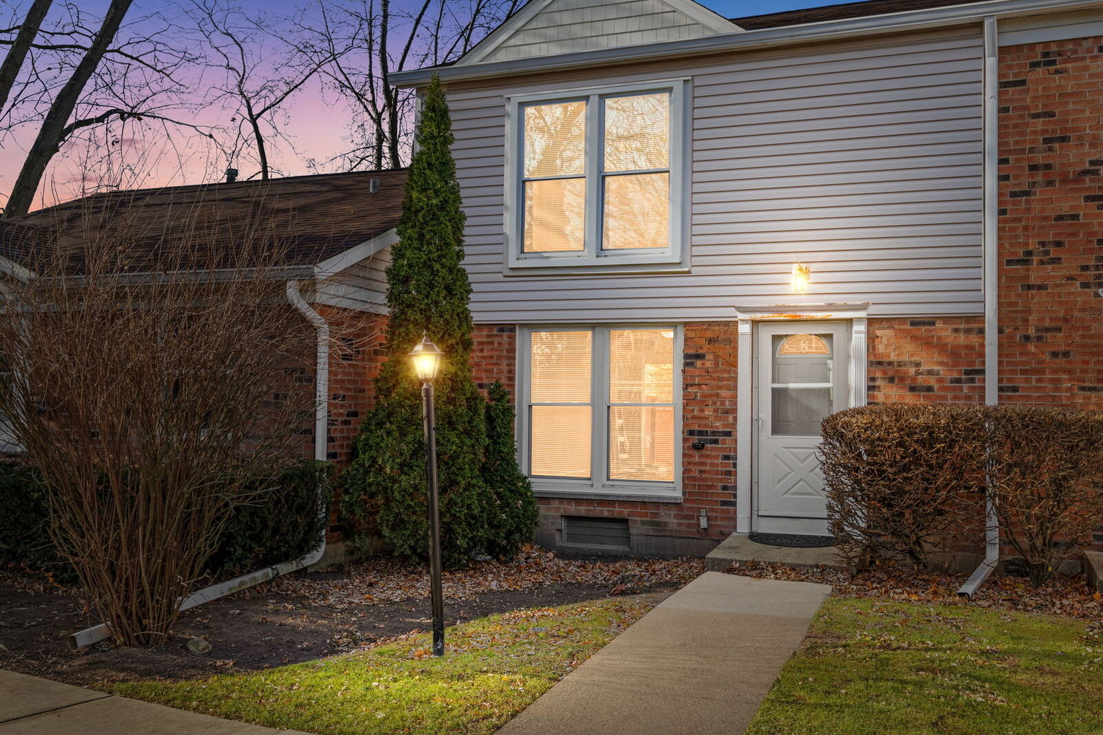 Property Photo:  3065 Kingston Court  IL 60107 