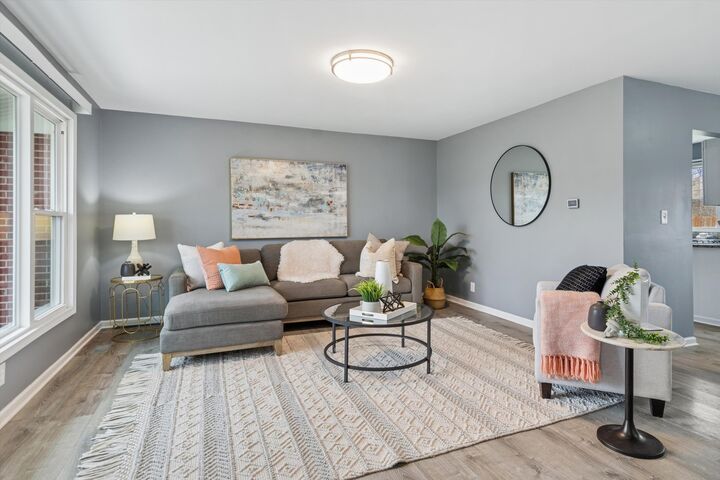 Property Photo:  60 Fernwood Road  IL 60538 