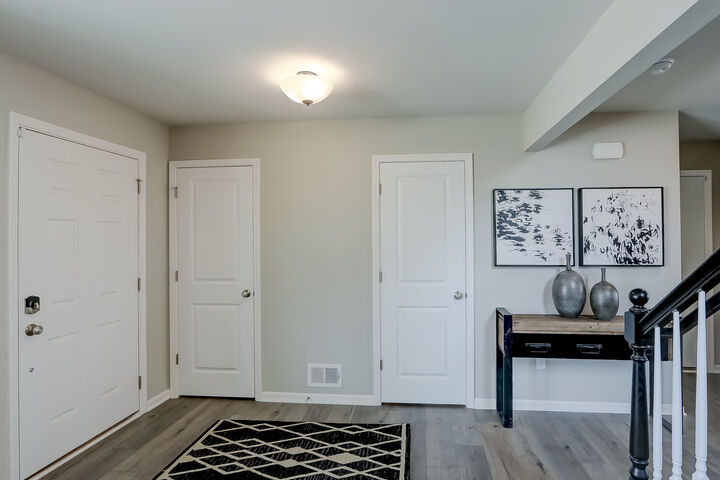 Property Photo:  230 Piper Glen Avenue  IL 60543 