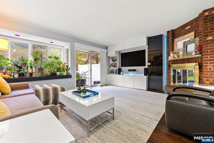 149 Marion Drive  West Orange NJ 07052 photo